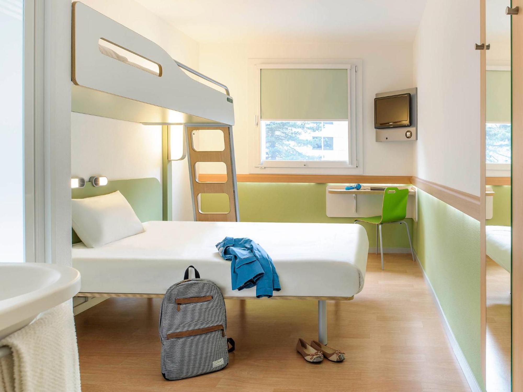 Ibis Budget Poitiers Sud Exterior foto